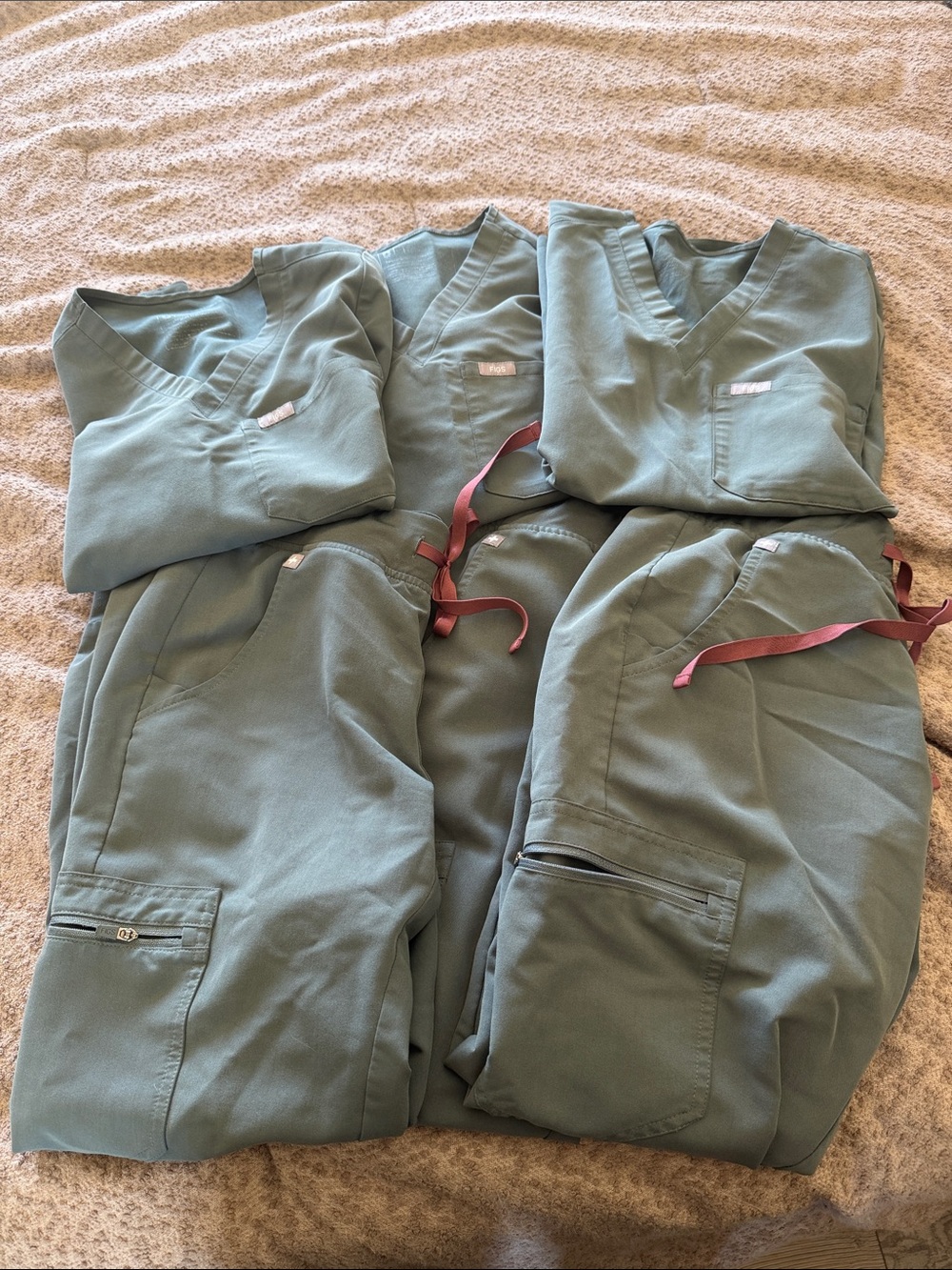 Women's Scrub Pants & Top Set — Bonsai Green
